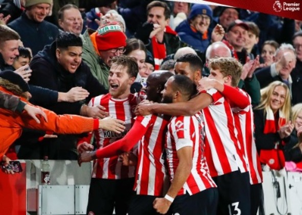  布伦特福德平利物浦，红军防线暴露隐患  